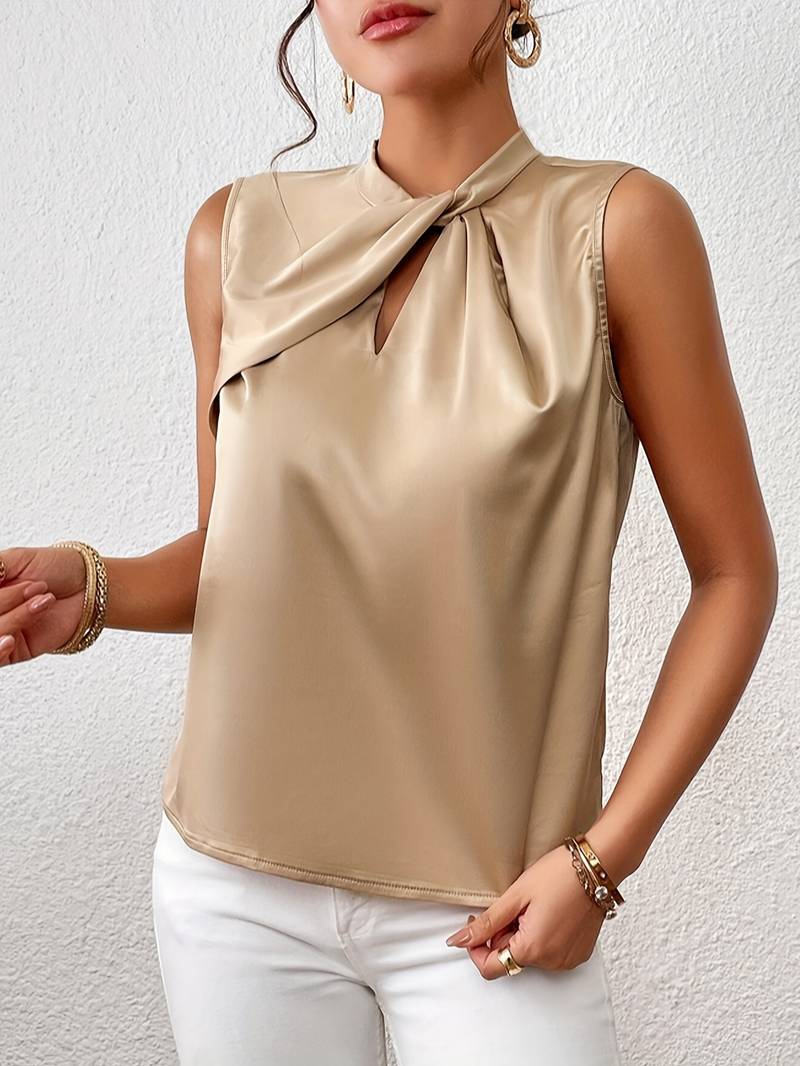 Lyra - Elegante Satijnen Mouwloze Blouse met Gedraaide Hals