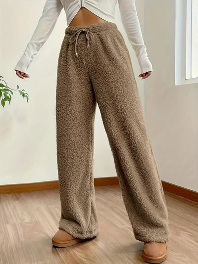 Emma - Stijlvolle fuzzy sherpa straight leg dames broek